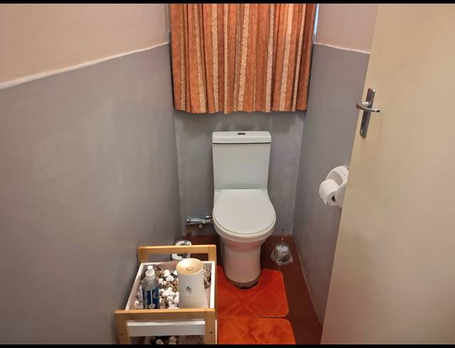 2 BEDROOM TOWNHOUSE FOR SALE IN GREENHILLS